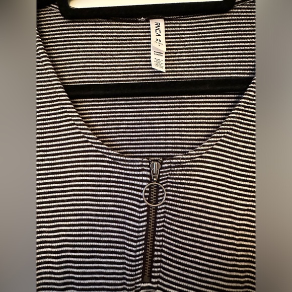 RVCA ZIP IT striped dress - Picture 2 of 6